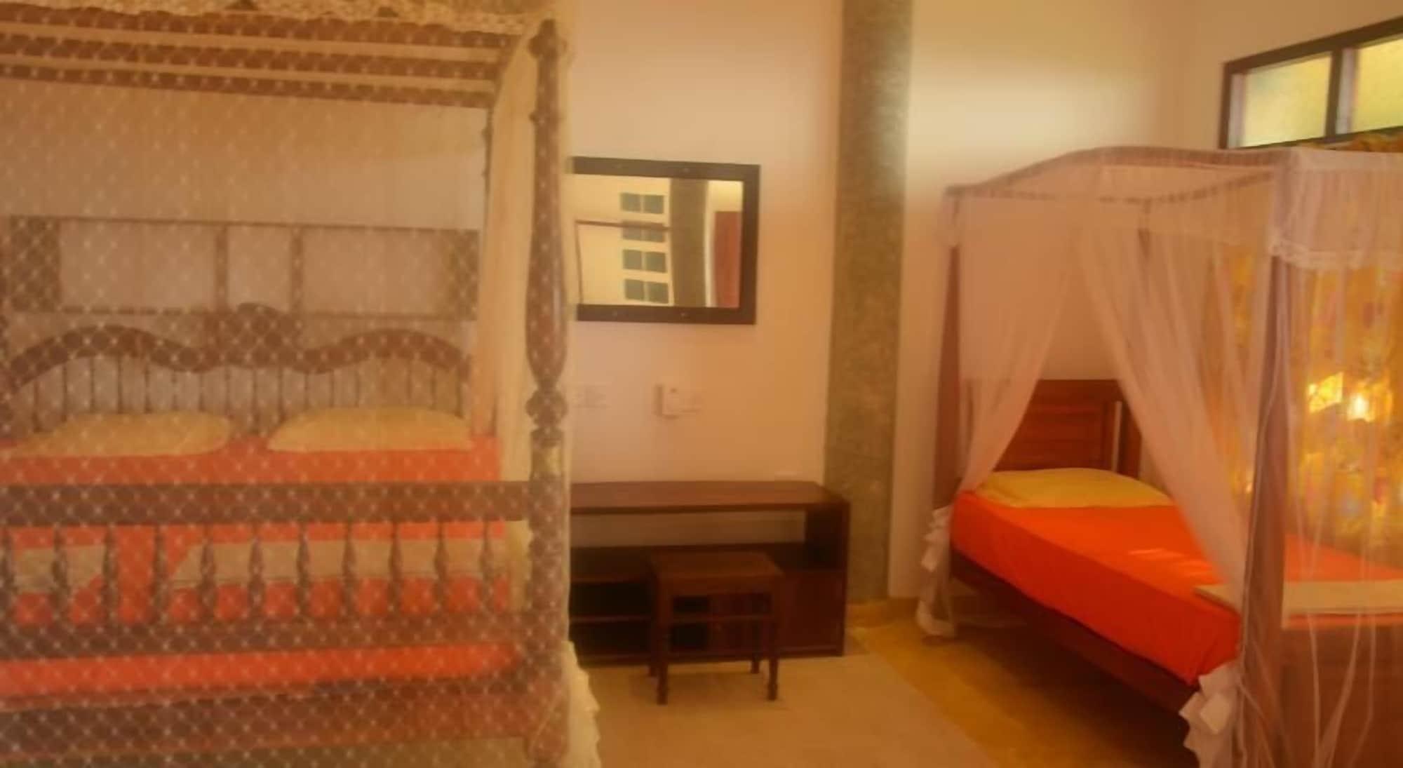Time N Tide Beach Resort Hikkaduwa Dış mekan fotoğraf