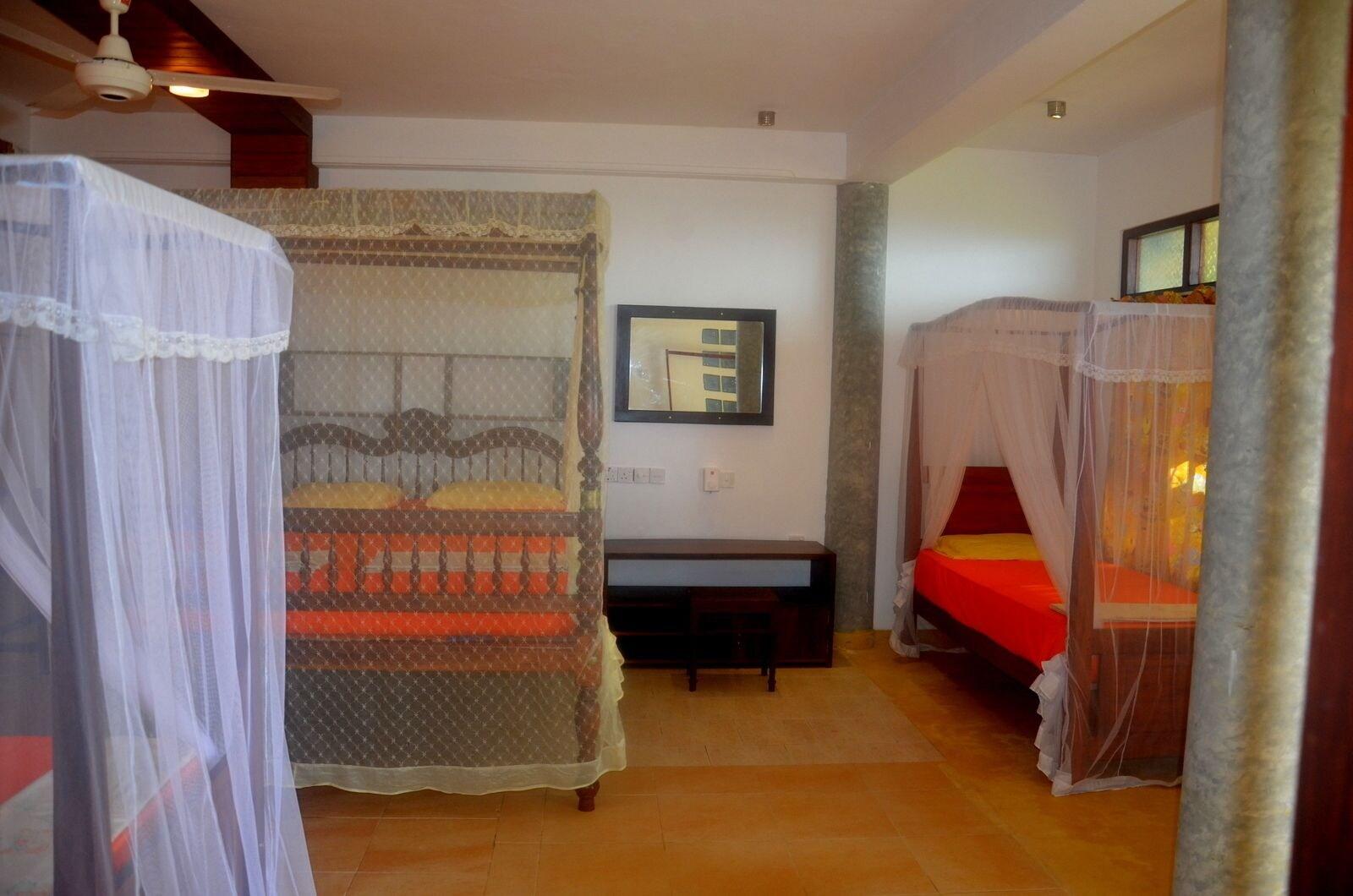 Time N Tide Beach Resort Hikkaduwa Dış mekan fotoğraf