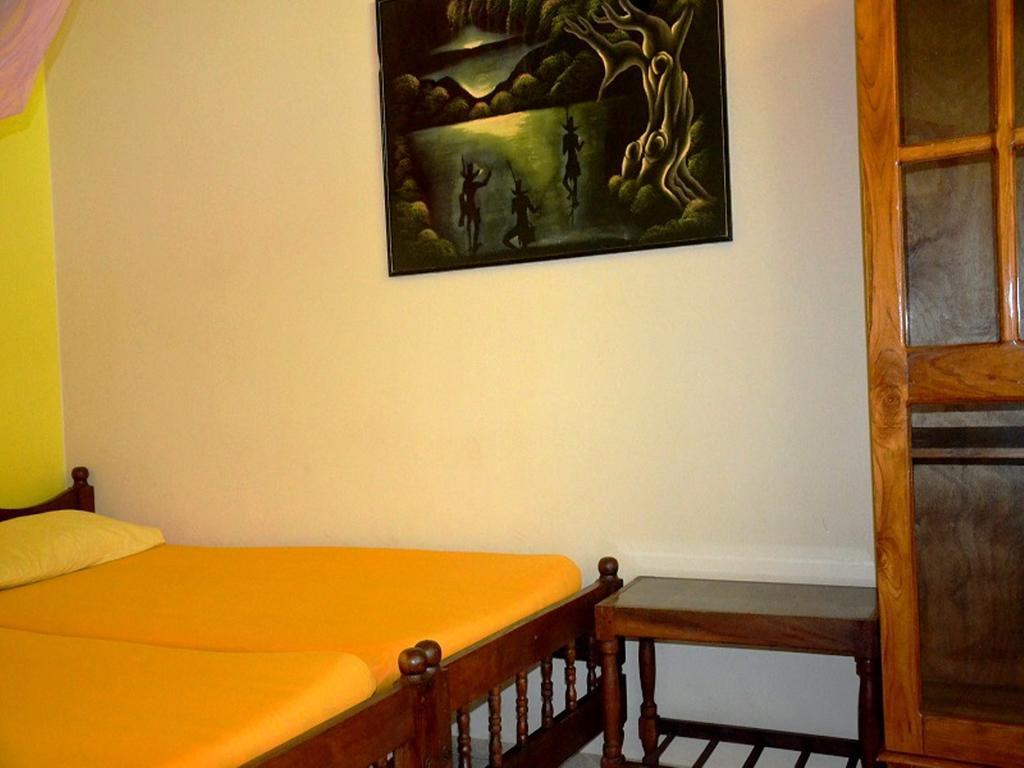 Time N Tide Beach Resort Hikkaduwa Dış mekan fotoğraf